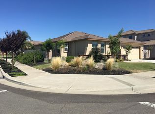 1020 Barcelona Dr, Livingston, CA