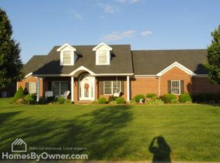 6363 Springwood Dr, Owensboro, KY 42301