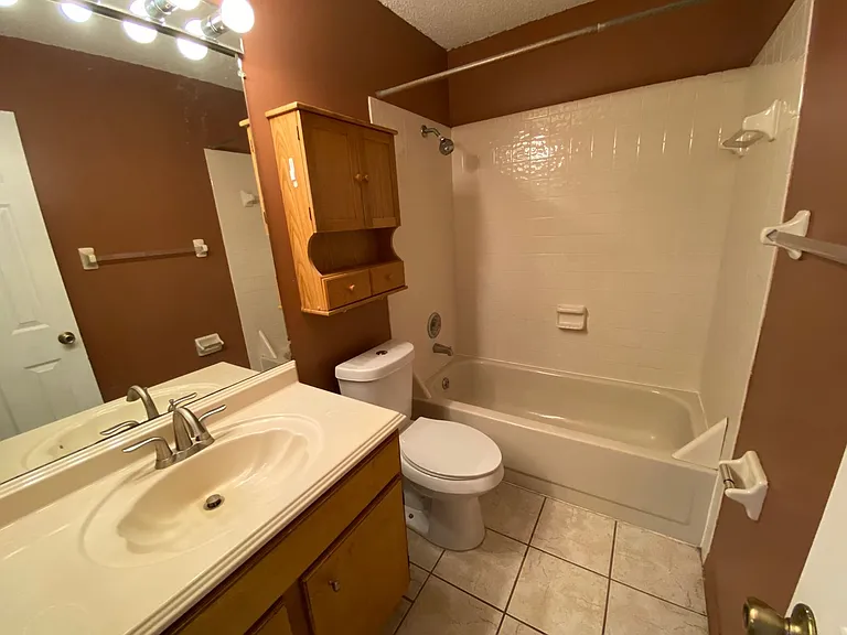 1605 Shady Ridge Ct — Photo 13
