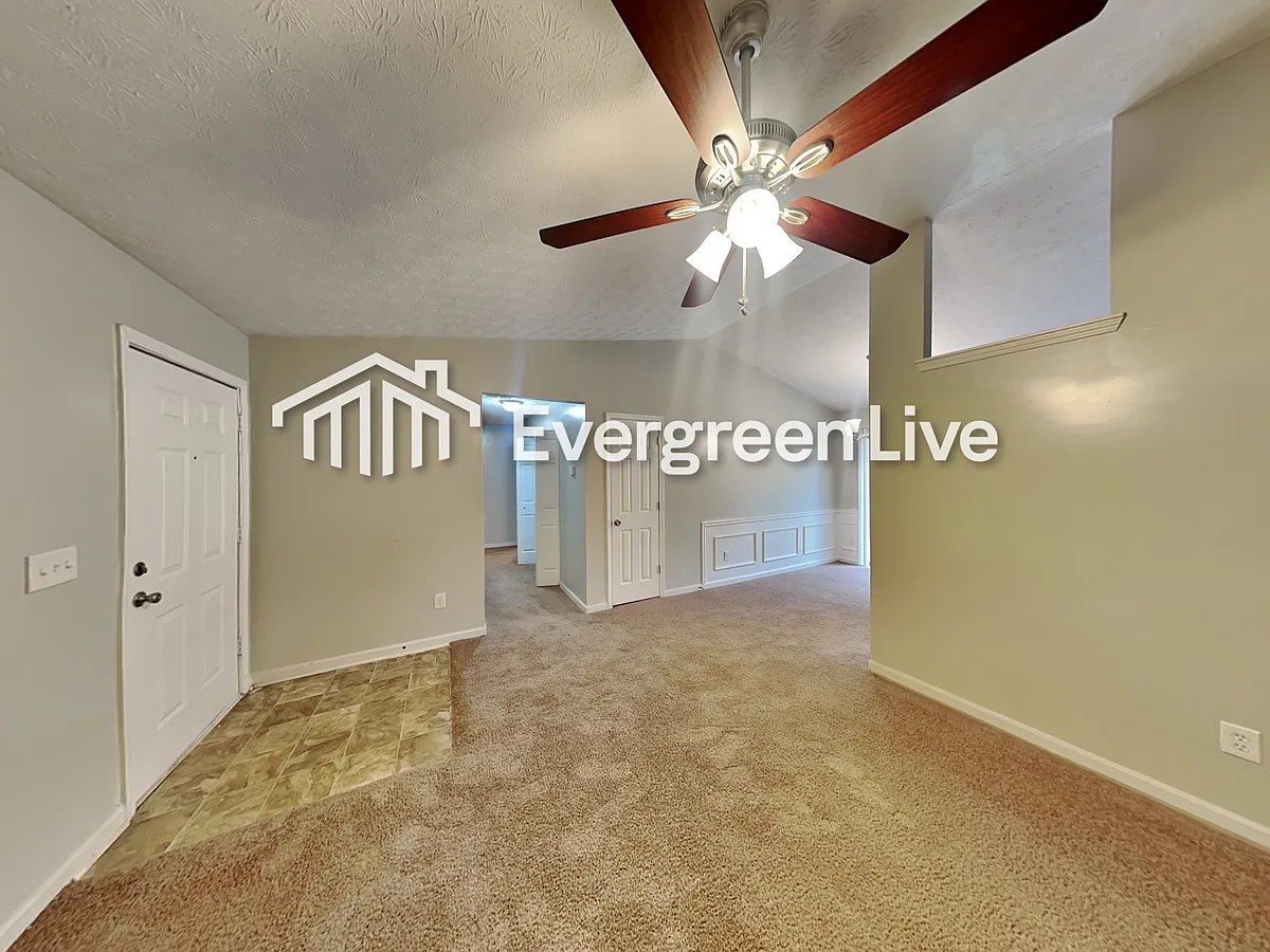 Building Photo - 2127 Briar Glen Ln SW