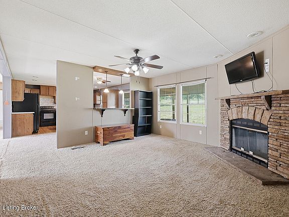 4th image of 1303 Versailles Rd