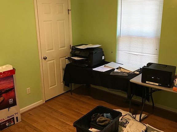5th image of 12 Kiowa Ln
