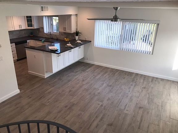 2nd image of 601 Calle Puente APT 5