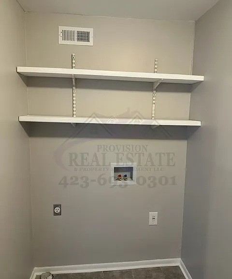 2 bed, 1.5 bath, $1,095 — Photo 8