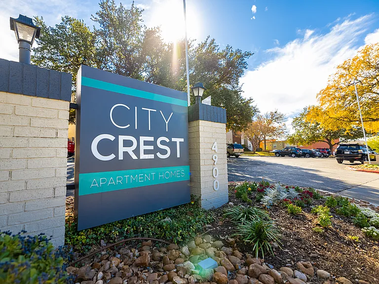 City Crest Apartments — Photo 6