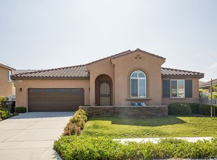 1690 Taylor Ct, Redlands, CA 92374