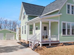 1222 S Monroe Ave, Green Bay, WI 54301