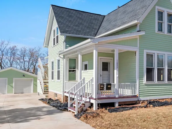 1222 S Monroe Ave, Green Bay, WI 54301