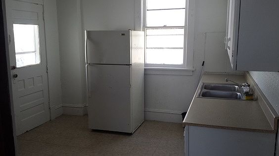 2nd image of 1245 Maryland Ave #1