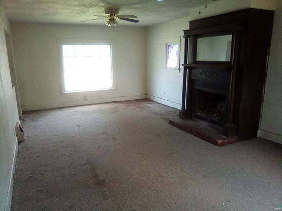 3rd image of 2702 E 24th St
