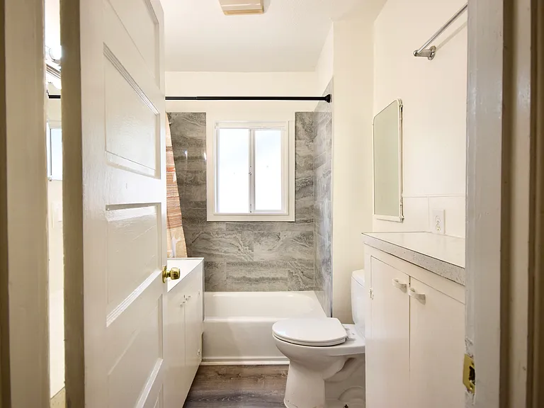 5841 NE 18th Ave — Photo 80