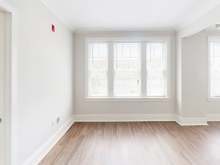 Dining/Living room