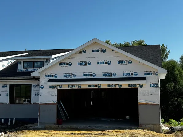 832 W Merle Hibbs Blvd, Marshalltown, IA 50158