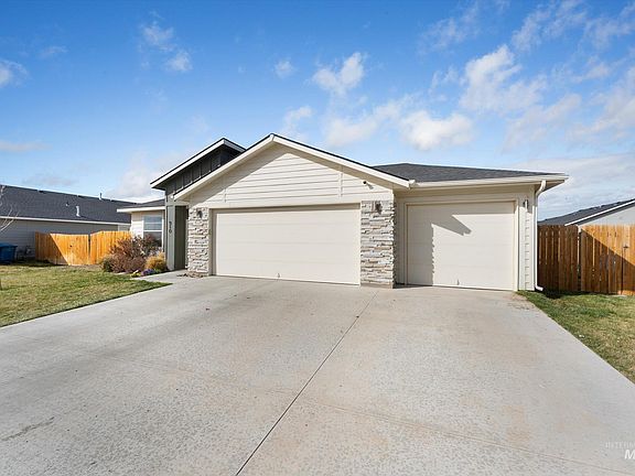 4th image of 910 SW Miner St