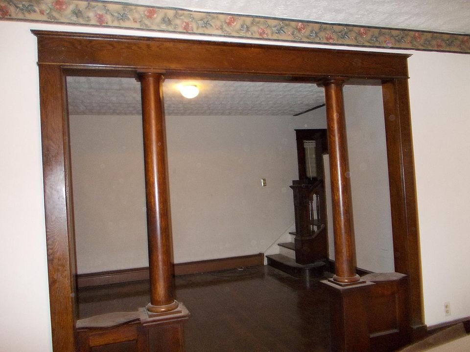 1st image of 2322 Nowland Ave