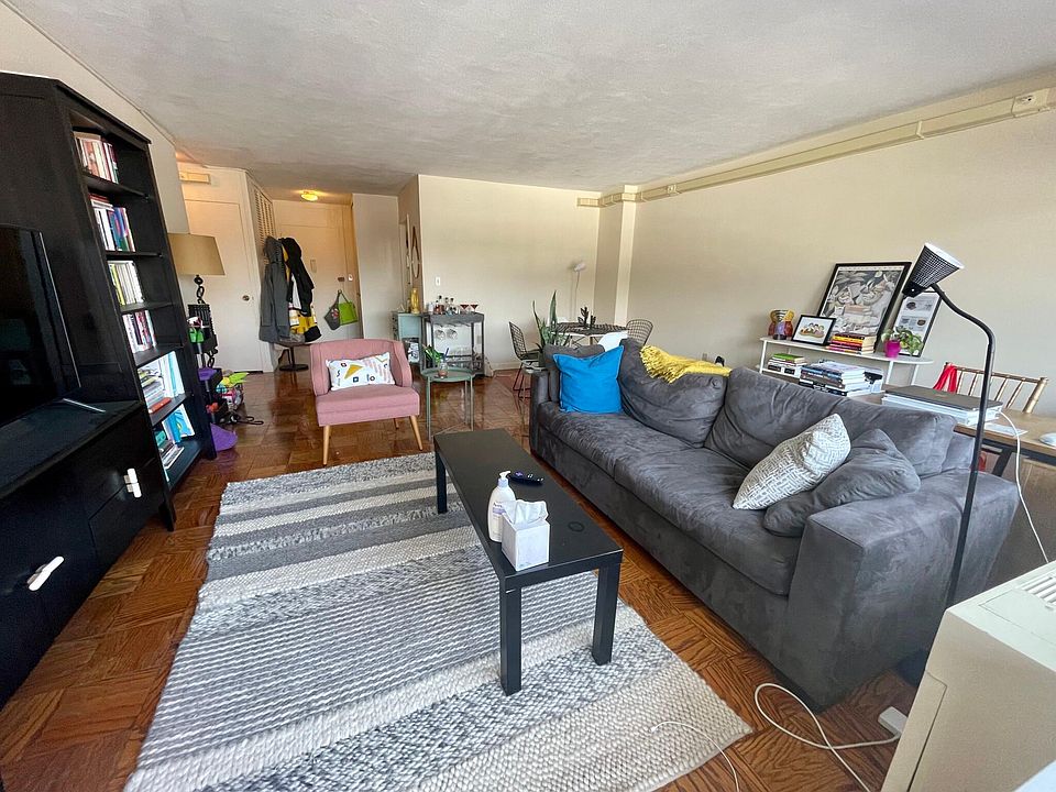 1st image of 608-101 Monmouth St