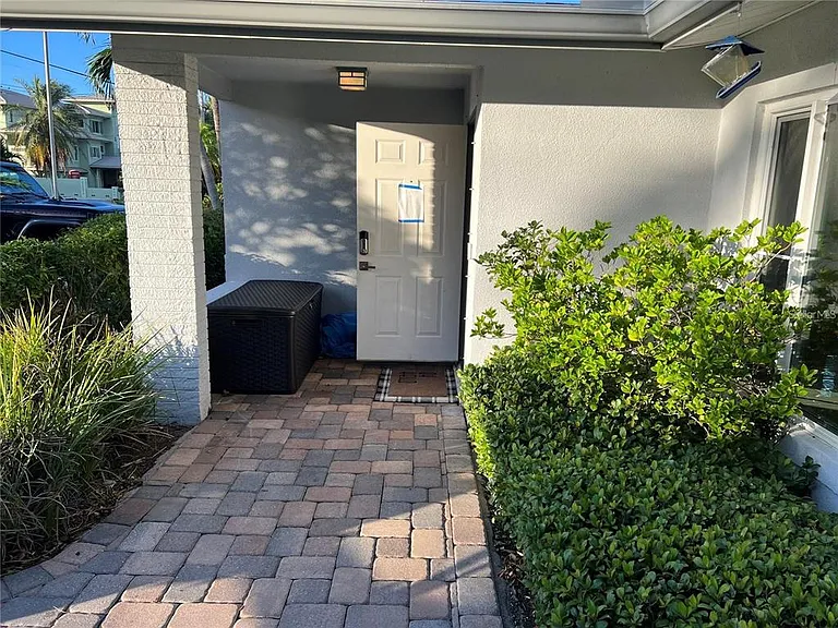 2460 E Vina Del Mar Blvd — Photo 18