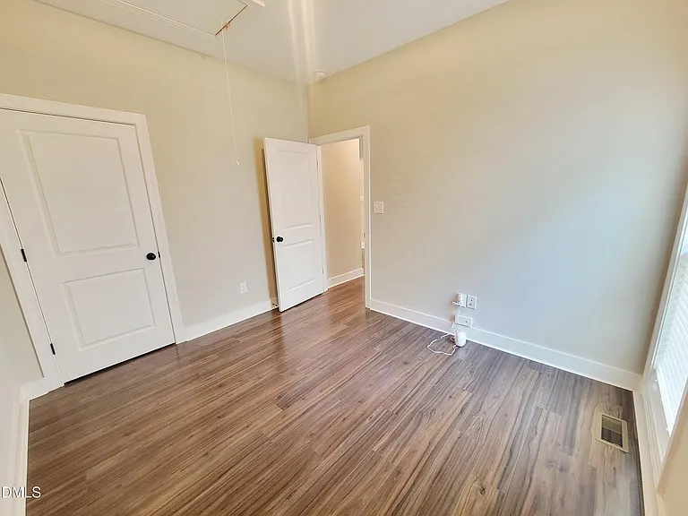 1433 Garner Rd — Photo 32