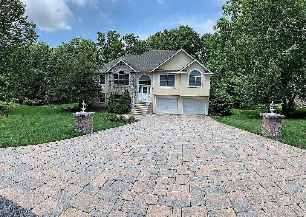 104 Buttermilk Heights Dr, East Stroudsburg, PA 18301 Zillow