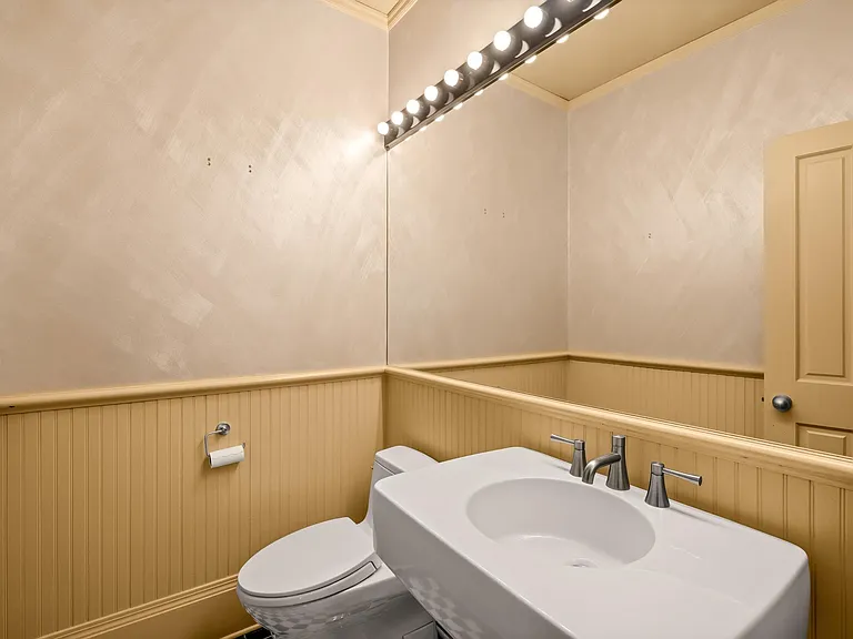 3455 NE Tillamook St — Photo 34