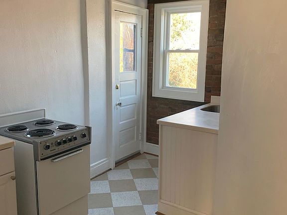 3rd image of 4911 Newport Ave APT 12