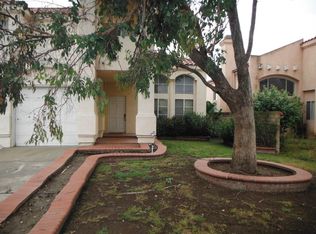 1209 E Susan Dr, Carson, CA 90745