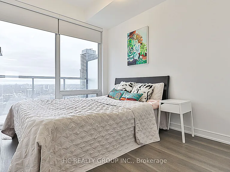 3 Gloucester St #3912 — Photo 9