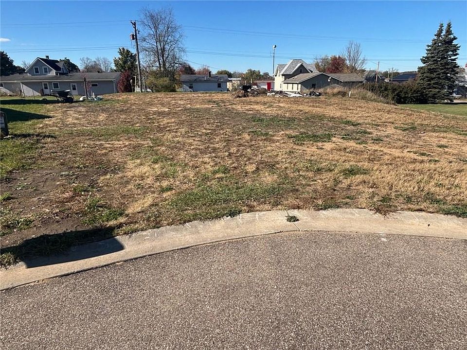 1st image of 225 3rd Avenue