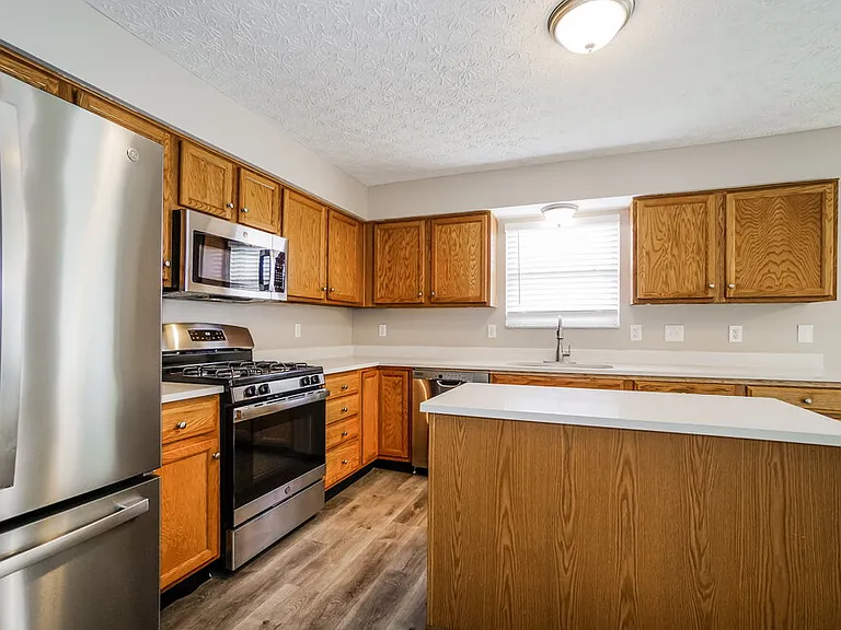 4299 Shady Meadows Dr — Photo 8