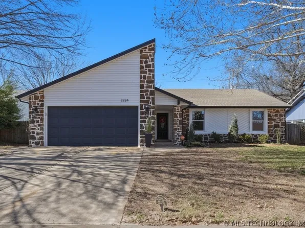 2224 S Fir Ave, Broken Arrow, OK 74012