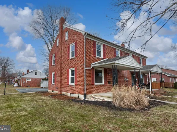 306 N 5th St, Denver, PA 17517