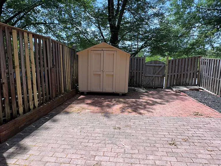 4902 Van Walbeek Pl — Photo 34