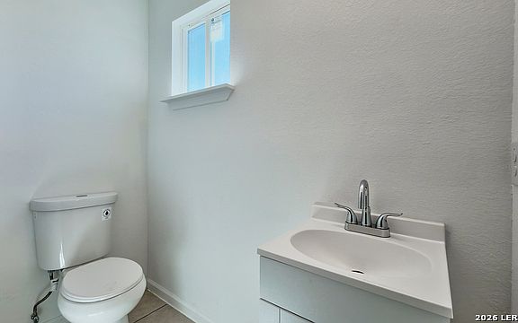 5th image of 143 Huntington #101