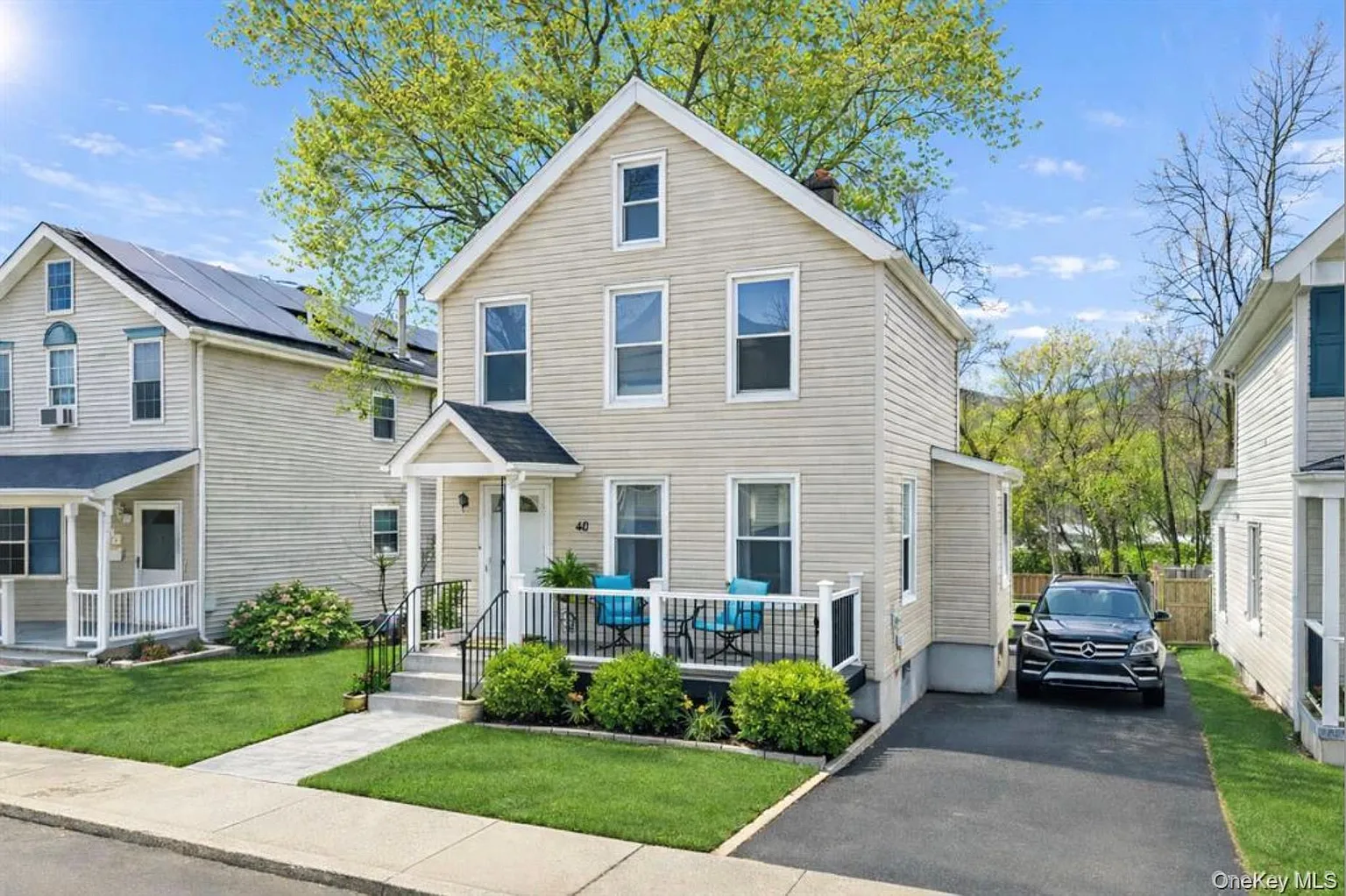 40 N Elm Street photo 1