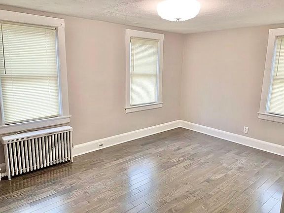 5th image of 602 1st Ave #2H