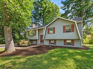 10 Jason Cir, North Attleboro, MA 02760