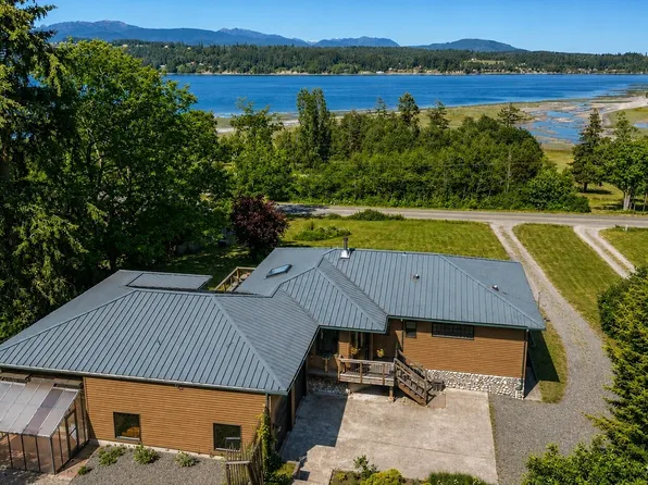 61 Robbins Road, Nordland, WA 98358