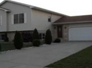 3068 Mallory St, Portage, IN 46368