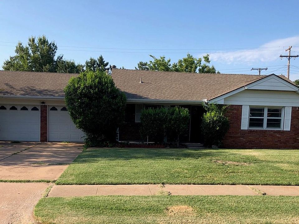 1st image of 2957 Lakeside Dr