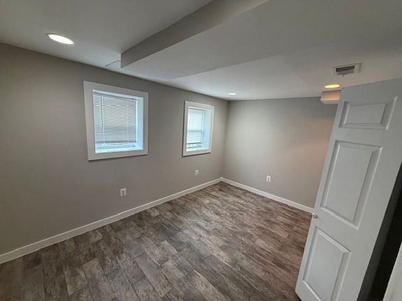 3rd image of 74 Webster St NE #10