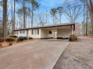 115 Fairview Ter, Bracey, VA 23919