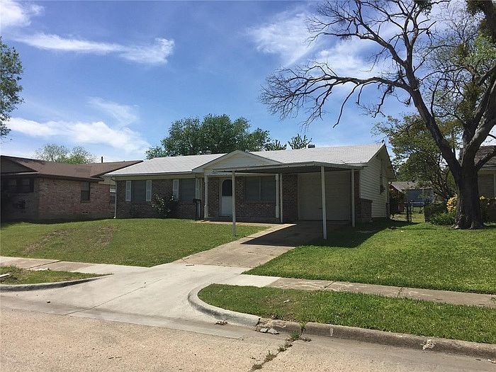 1st image of 1025 Darnel Ln