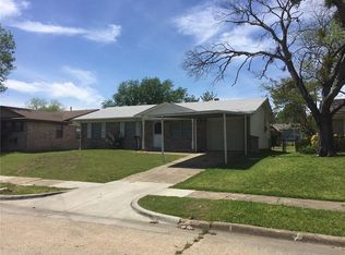 1025 Darnel Ln, Mesquite, TX 75149