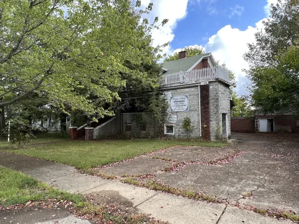 209 S Park St, Hohenwald, TN 38462