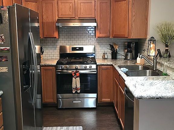 5th image of 693 N Creek Dr Unit 693