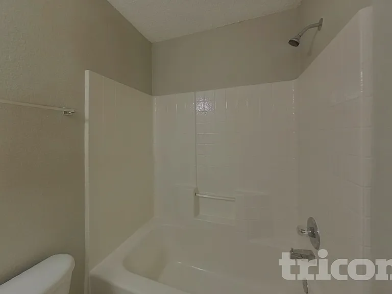 521 Olive St — Photo 17