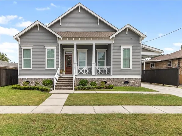 5551 Chamberlain Dr, New Orleans, LA 70122
