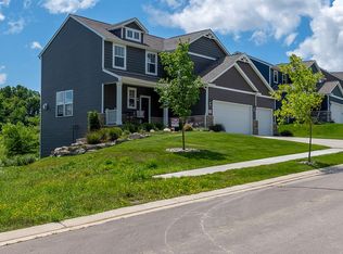 2898 Bogues View Dr, Howell, MI 48843