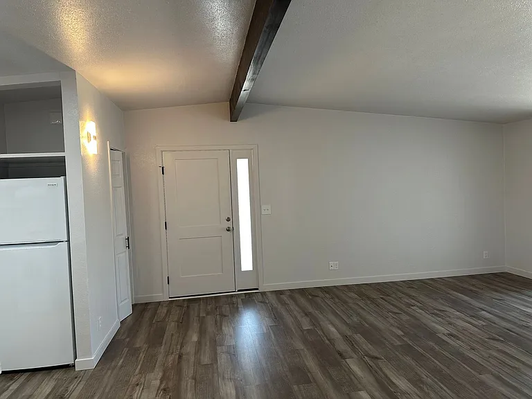 582 Cardinal Way — Photo 24