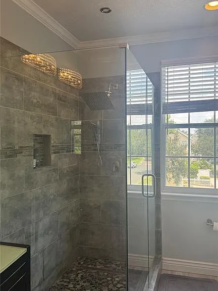 109 Grace Ave — Photo 15